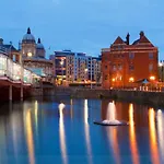 City Centre Duplex Sleeps 4 #H9