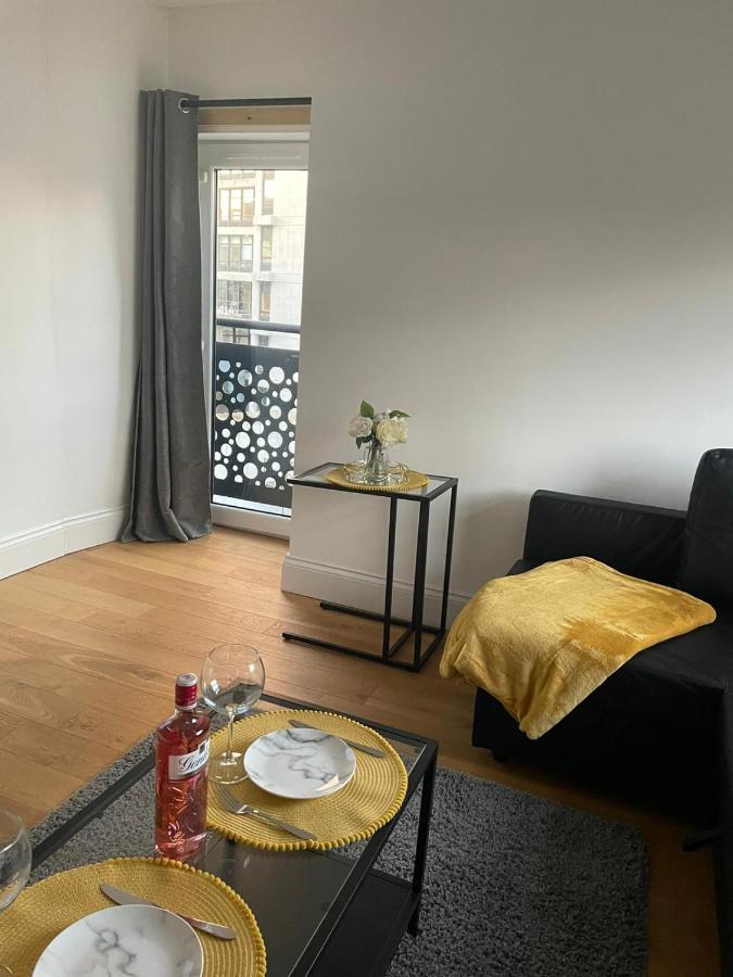 Centre Duplex Sleeps 4 #h9 * Kingston upon Hull